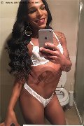 Roma Trav Thais Melo 388 32 39 396 foto selfie 173