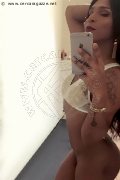 Roma Trav Thais Melo 388 32 39 396 foto selfie 96